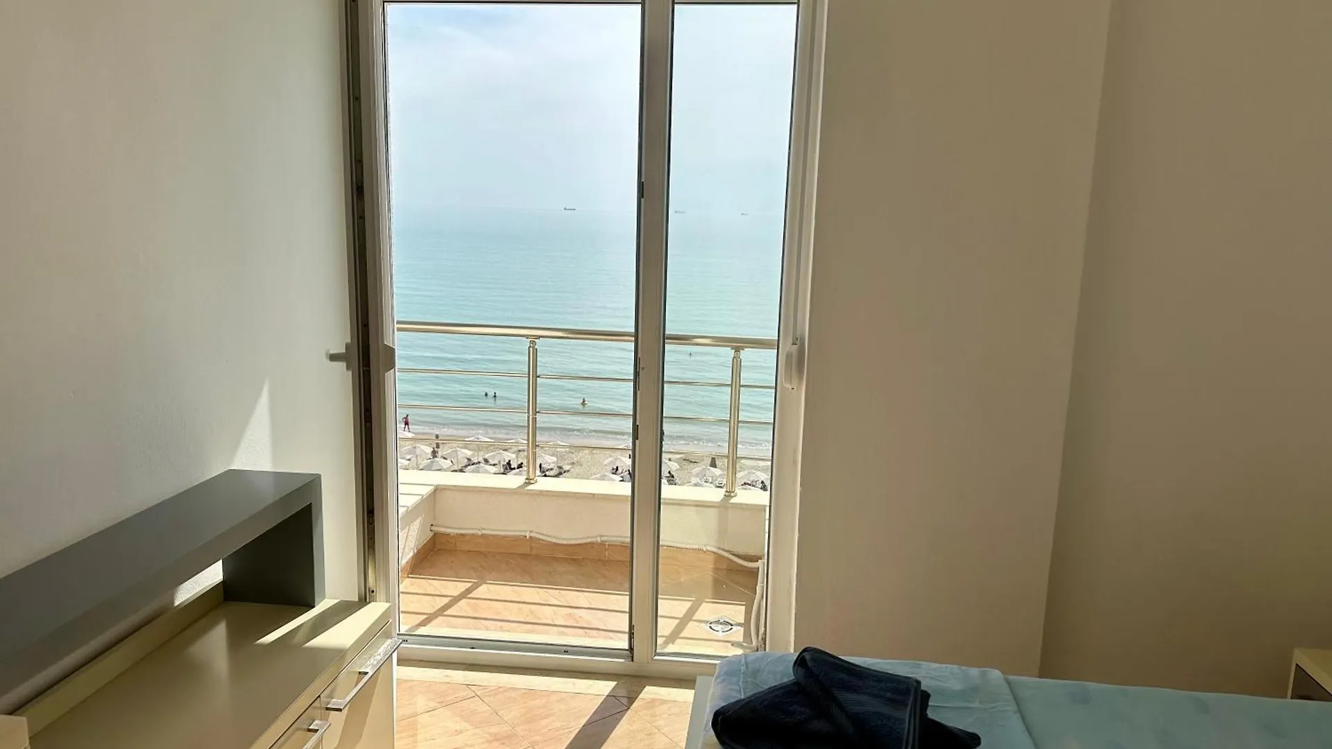 Petra Seaview Apartment Durres